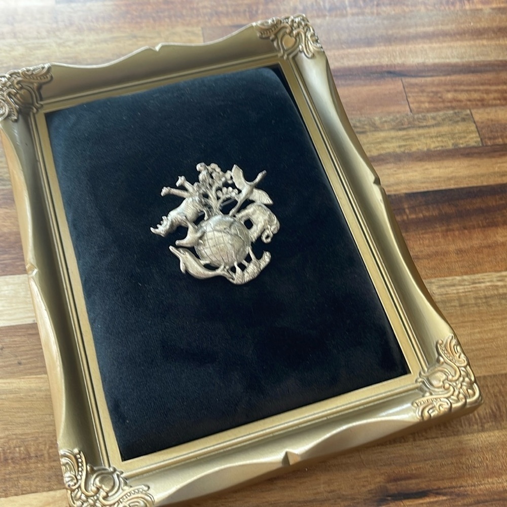 AJC Signed Silver Tone Animals Around The Globe Brooch. P/A